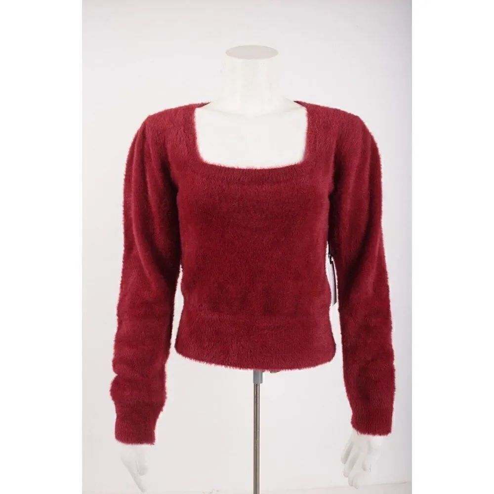 ASTR The Label Womans Fuzzy Crop Sweater Size L Maroon Wine Red Scoop Neck NWT